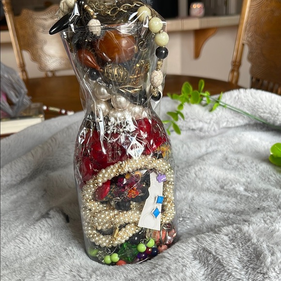 Vibrant Beaded Jewelry Assortment - Picture 2 of 5